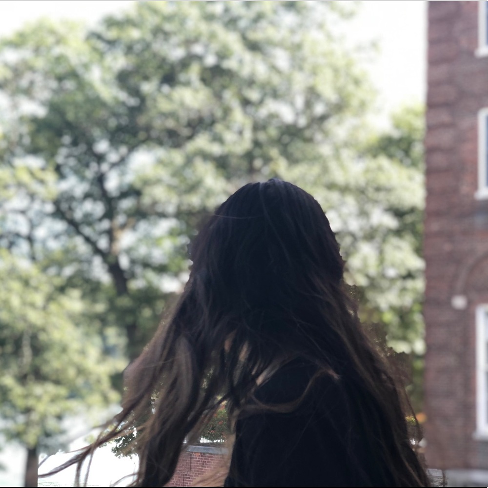 Meet your Posher, Olivia